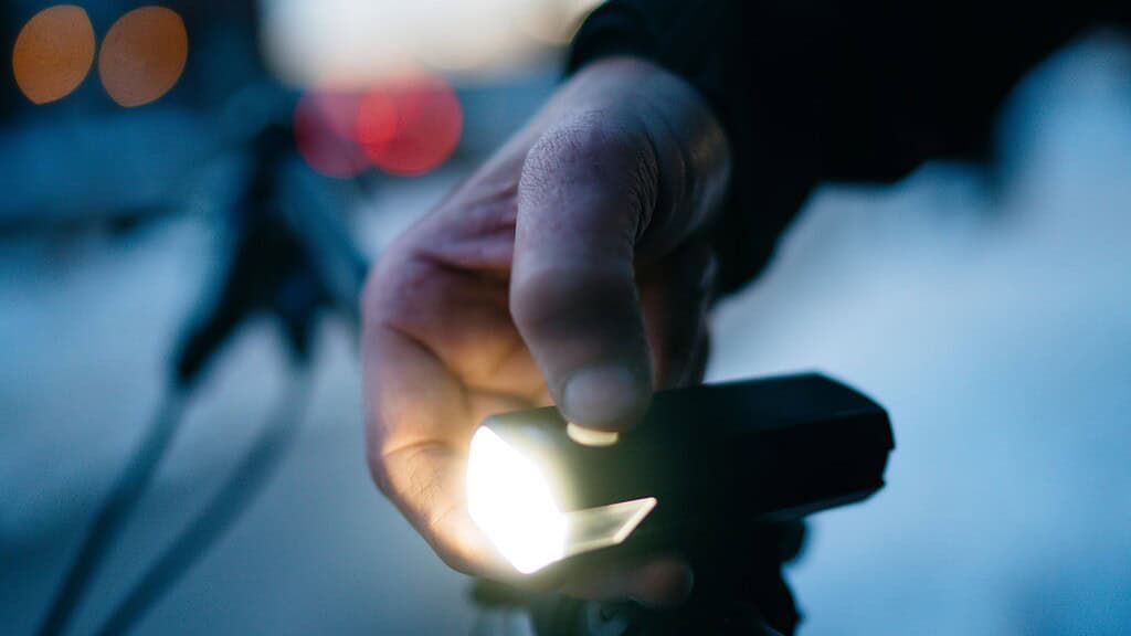 Erős kerékpáros első lámpa