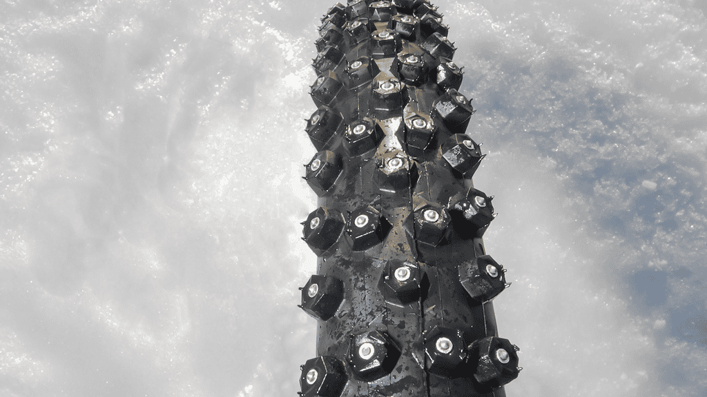 Téli bicikli körmös gumi a hóban való stabil közlekedésért